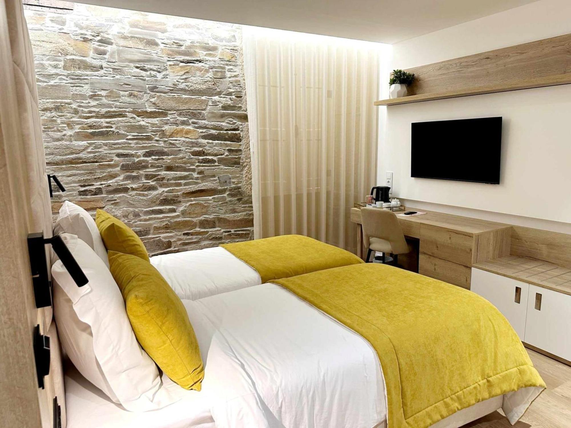 Coracao Do Tua Hotel Mirandela Luaran gambar